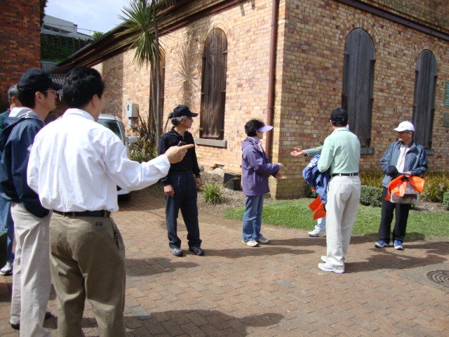 Korean Garden voluntary work at PumpHouse, Pupuke Lake - 17th Oct 09 Pic13